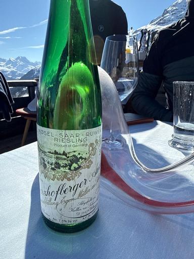 Egon Muller Scharzhofberger Riesling Auslese Goldkapsel Mosel