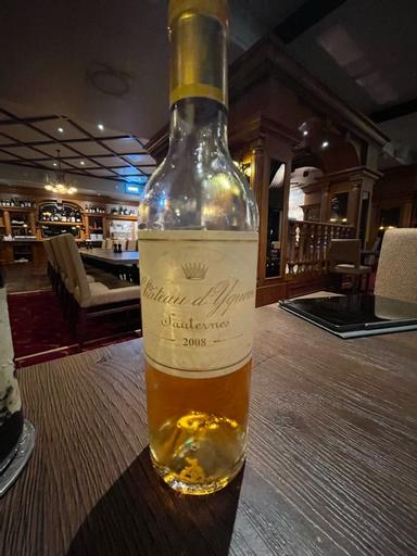 Chateau d'Yquem Y Bordeaux