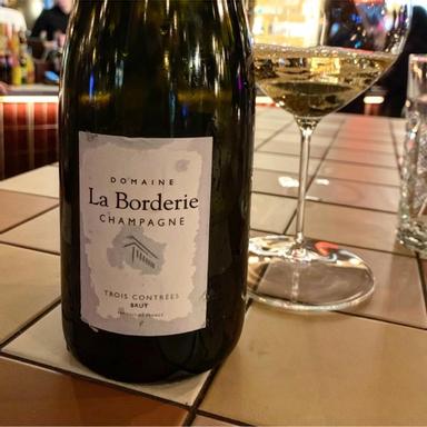 Dom. La Borderie Trois Contrées Brut