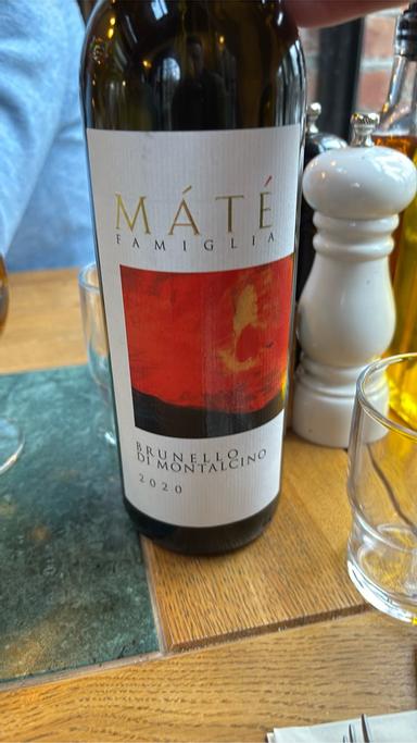 Mate Brunello di Montalcino