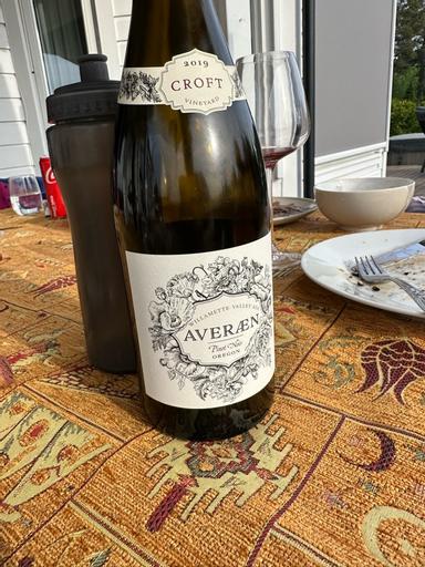 Averæn Pinot Noir Flood Line