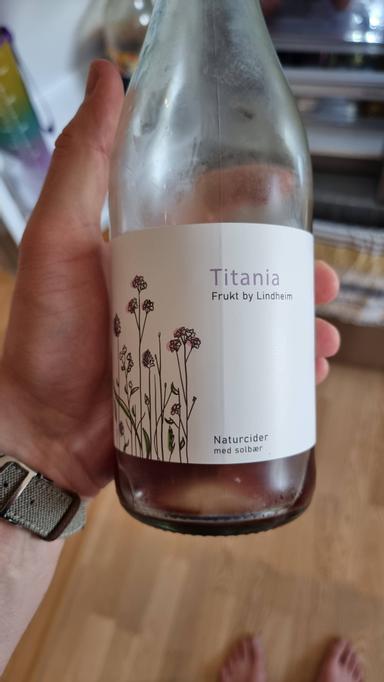 Frukt by Lindheim Titania