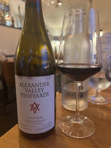 Alexander Valley Vineyards Estate Pinot Noir Alexander Valley