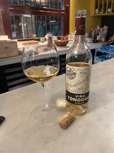 R. Lopez de Heredia Tondonia Blanco Reserva Rioja