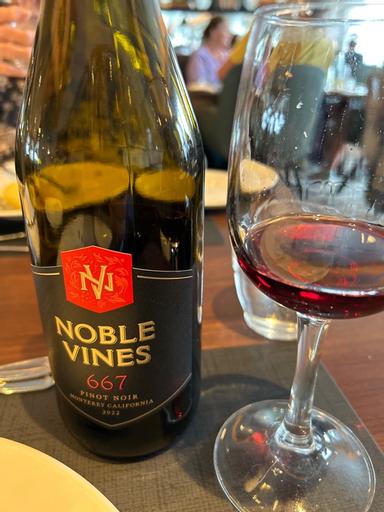 Noble Vines 667 Pinot Noir Monterey