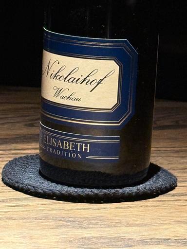 Nikolaihof Vinothek Riesling Wachau