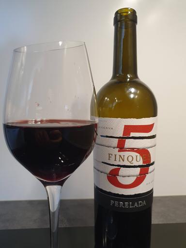 Castillo Perelada Emporda Reserva 5 Fincas Tinto