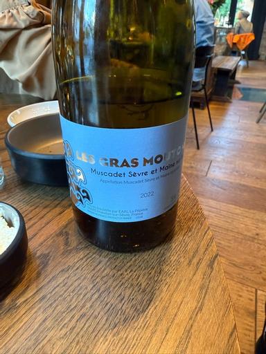 La Pepiere Muscadet Sevre et Maine Gras Moutons Sur Lie